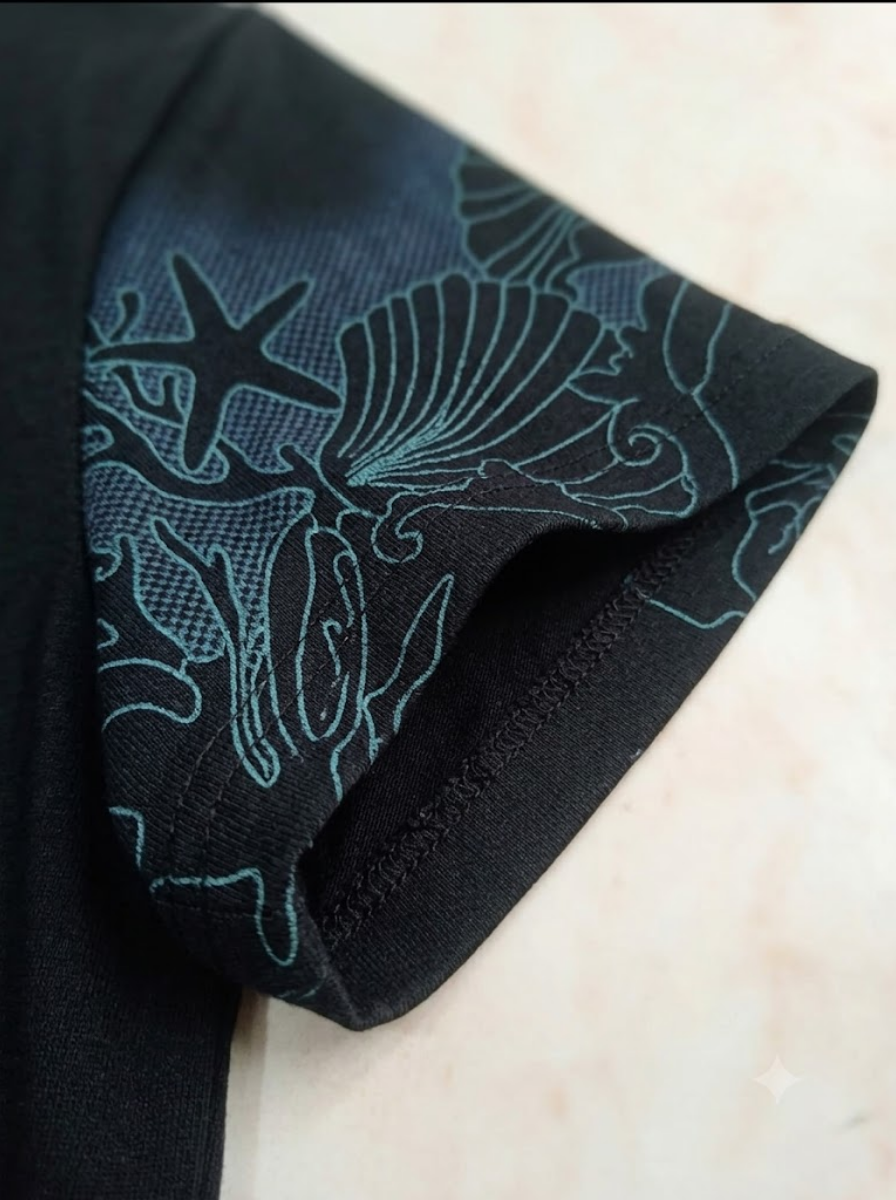Coral &amp; Starfish Graphic  T-Shirt