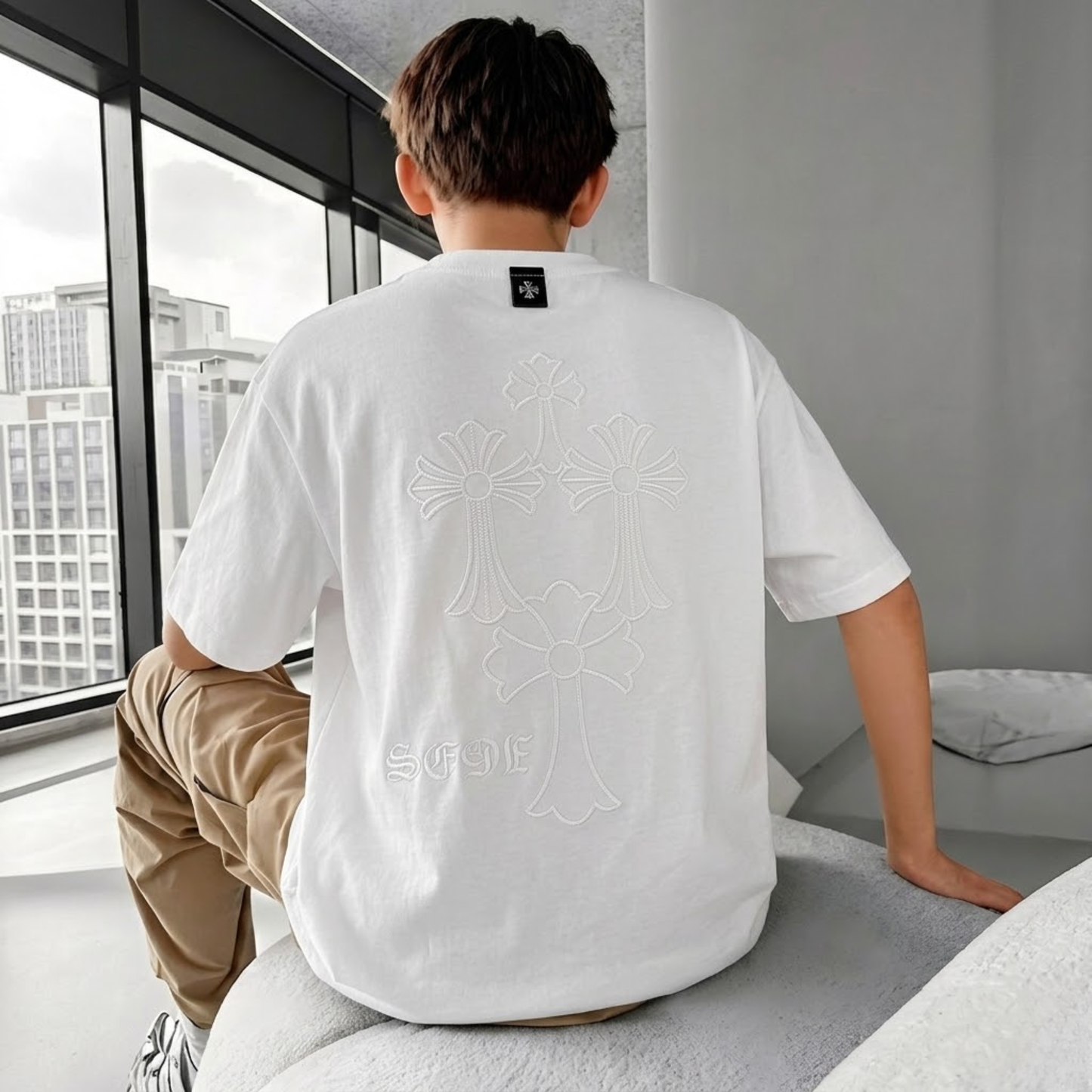 R/NECK T SHIRT EMBOSED PATTERN_35109