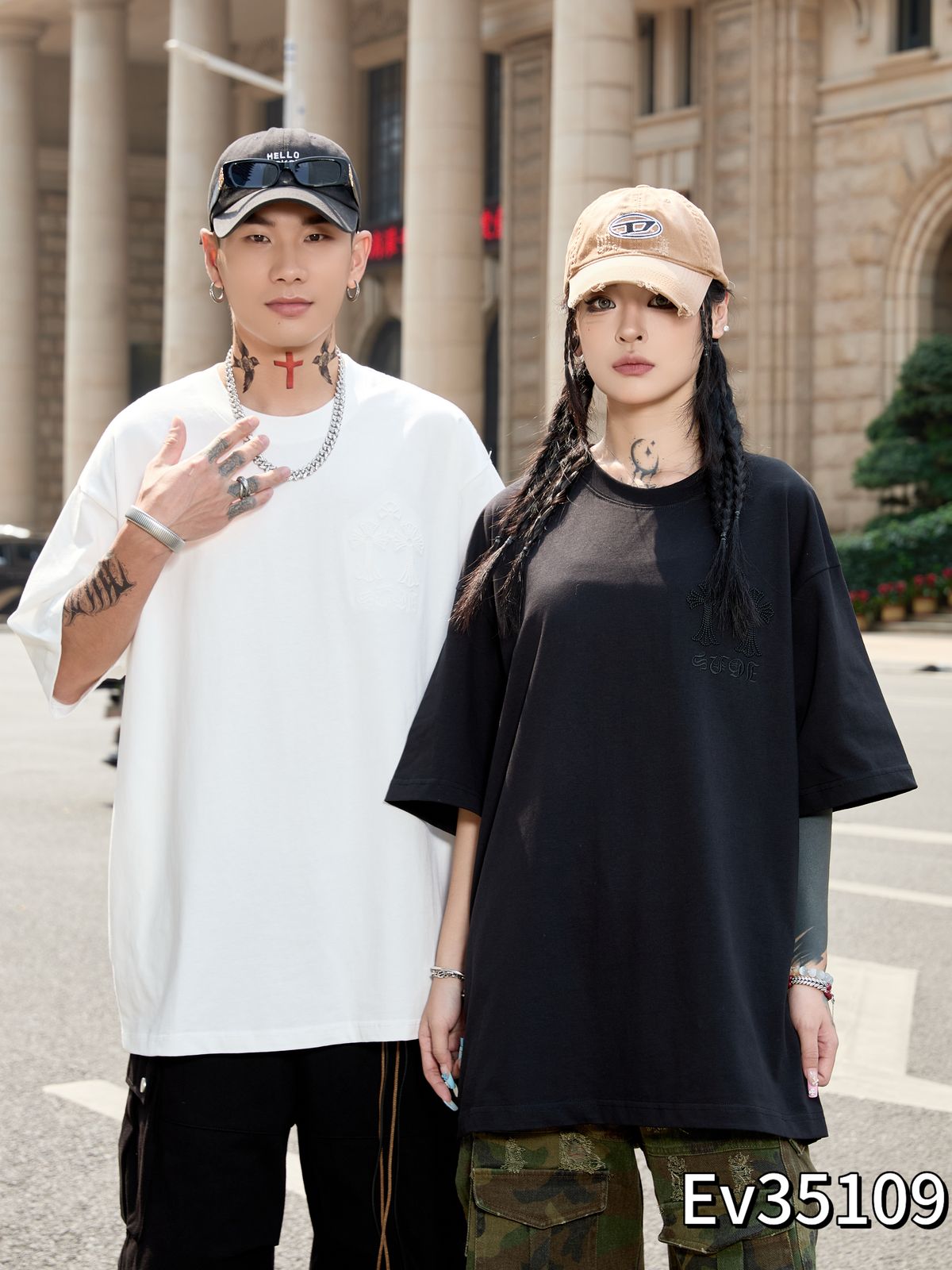 R/NECK T SHIRT EMBOSED PATTERN_35109