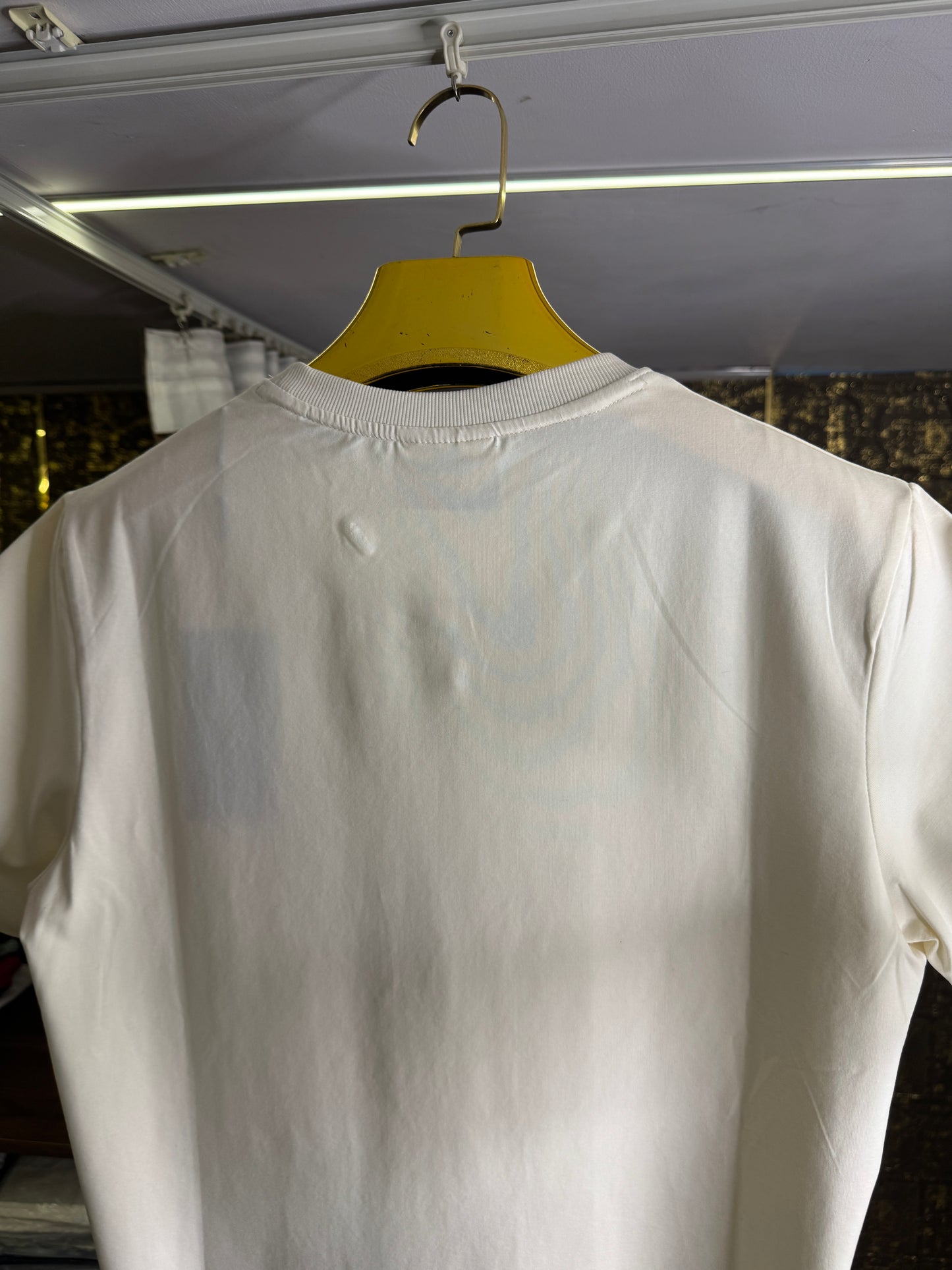 Deep Sea" 3D Textured Graphic Tee - Off-White Premium Cotton T-Shirt